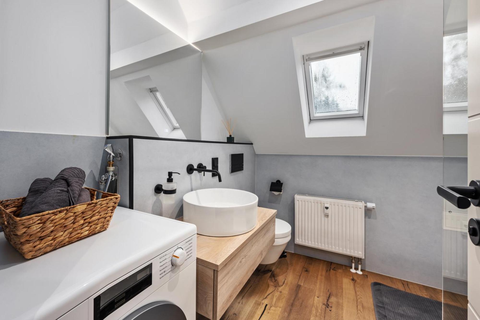 Edler Wohnraum Modernes Vorstadtstudio Mit Emma-Bett, Garten & Kaffeevollautomat Zwickau Exterior photo