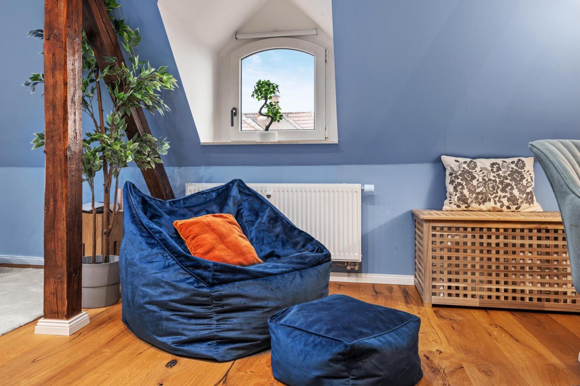 Edler Wohnraum Modernes Vorstadtstudio Mit Emma-Bett, Garten & Kaffeevollautomat Zwickau Exterior photo